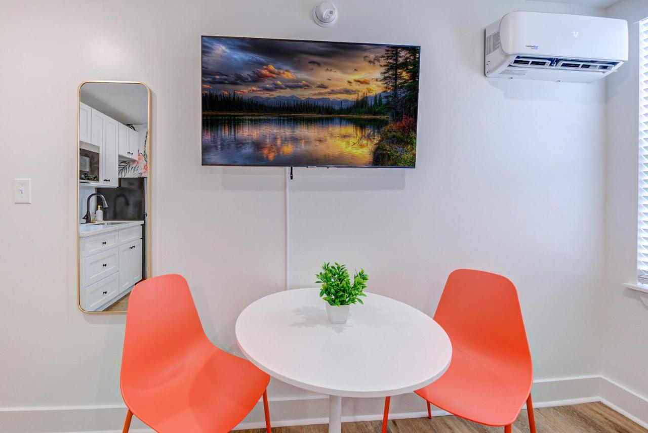 In Living Coral Studio Apartment Galveston Exterior photo